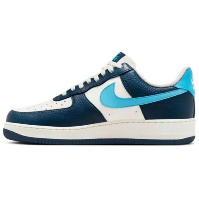 Nike AIR FORCE 1 '07 BTS