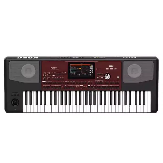 KORG PA600