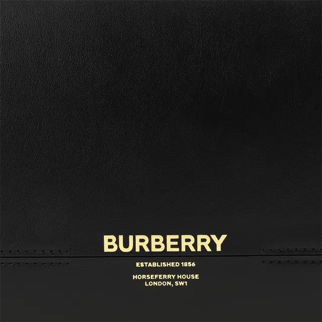 Burberry LogoGrace