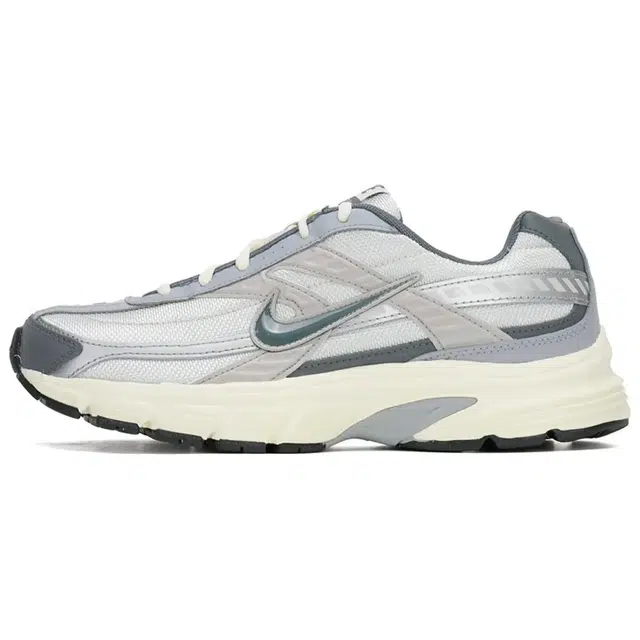 Nike Initiator