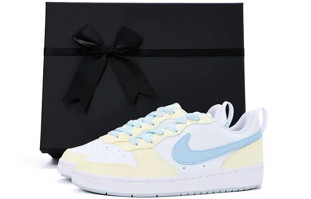 Nike Court Borough Low GS