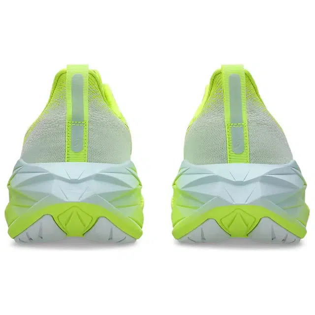 Asics Novablast 4