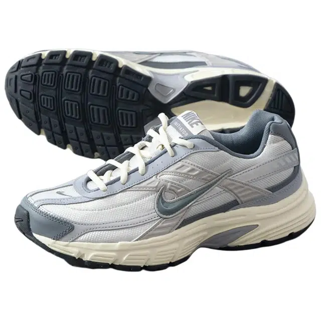 Nike Initiator