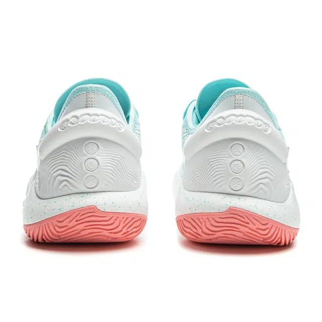 LiNing 18 V2