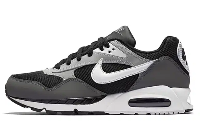 Nike Air Max Correlate wake