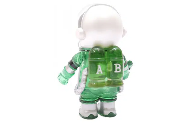 POP MART SPACE MOLLY