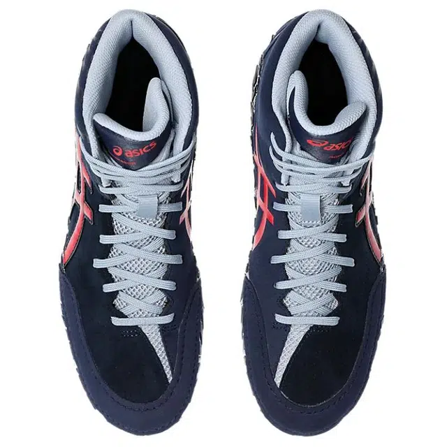 Asics Aggressor 5
