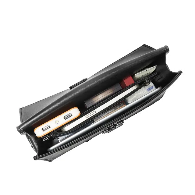 黑田矢衛 不规则蛇纹锁扣式休闲 人造革 单肩斜挎包 男女同款情侣款 黑色