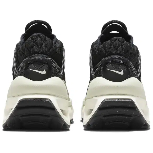 Nike Air Max Flyknit Venture