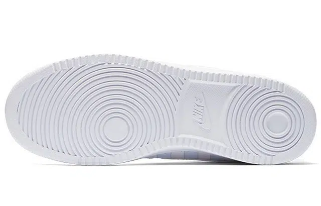 Nike Court Borough Low