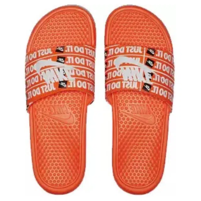 Nike Benassi