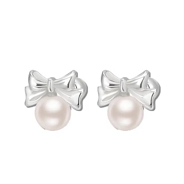 大唐国鼎 蝴蝶结珍珠爱心 法式轻奢 小香风 名媛甜美气质小巧 合金 耳钉 女款