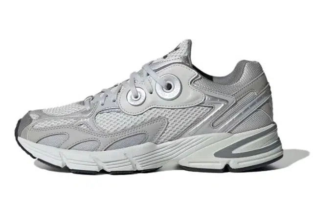 adidas originals Astir 811