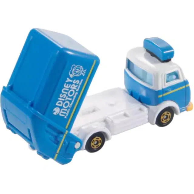 TAKARA TOMY