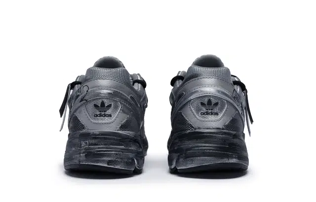 adidas originals Astir 811