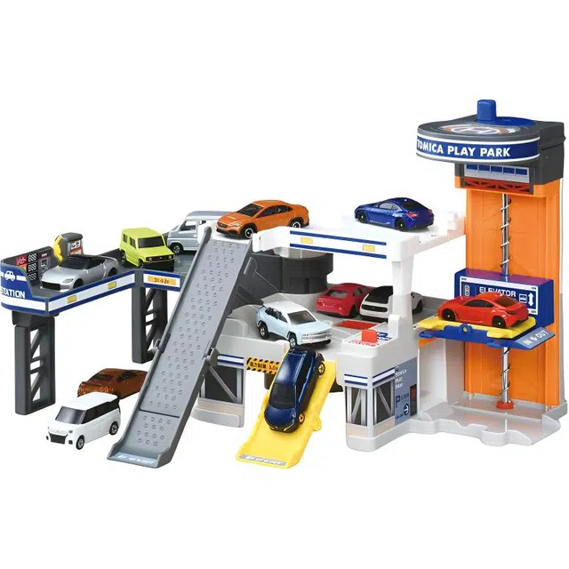 TAKARA TOMY
