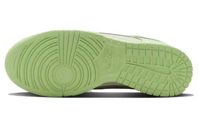 Nike Dunk Se Next Nature