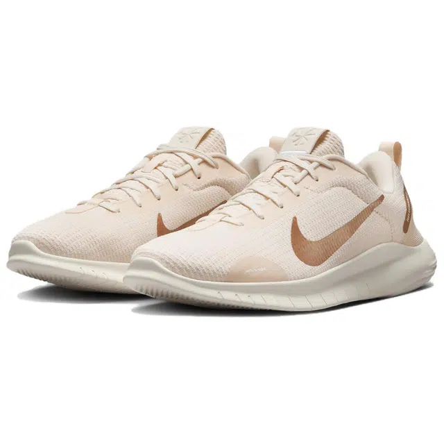 Nike Flex Experience Run 12