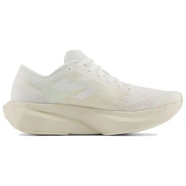 New Balance FuelCell Rebel V4