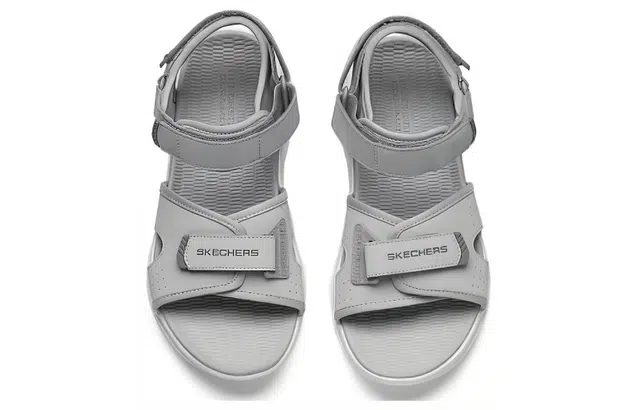Skechers