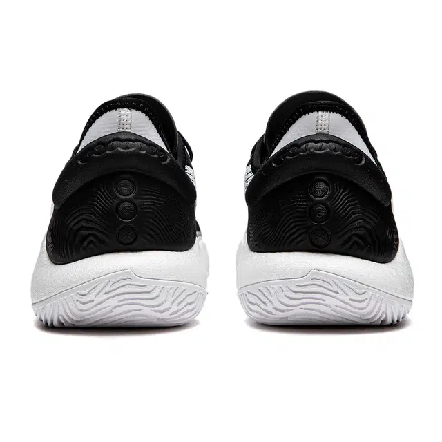 LiNing 18 V2