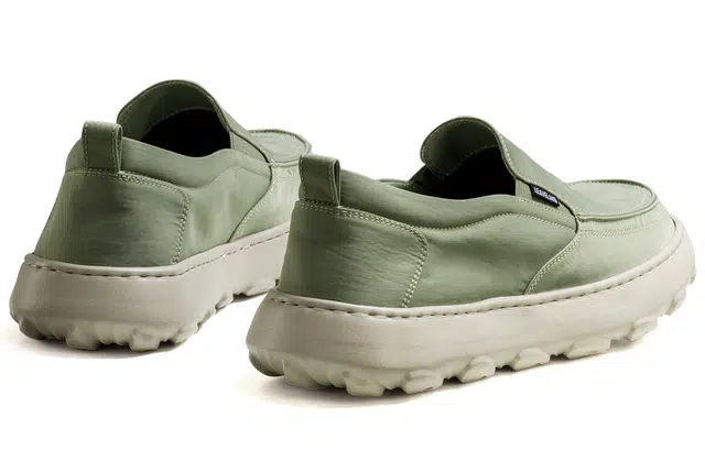 Leaveland Canvas Slip-On