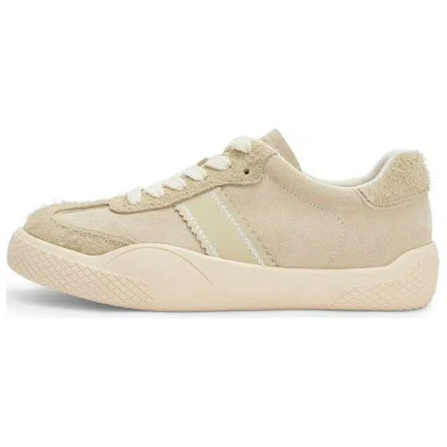 TOOMANYSHOES 1