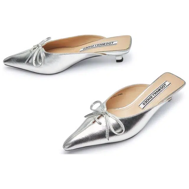 TOOMANYSHOES