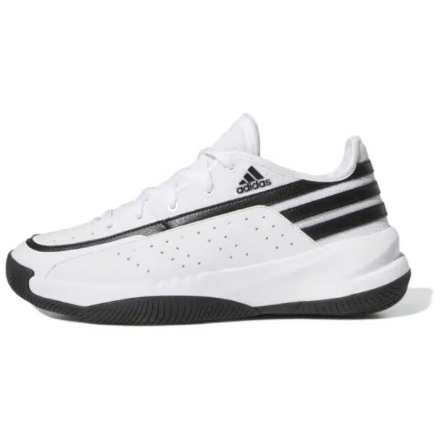 adidas Front Court