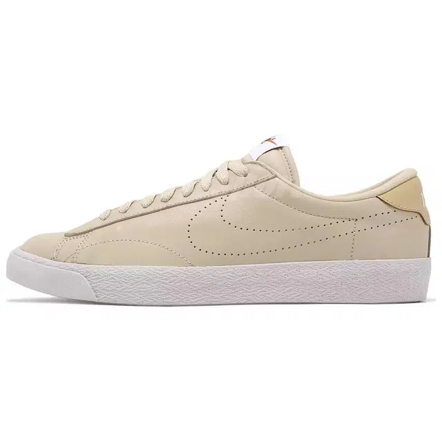 Nike Tennis Classic Sesame Brown