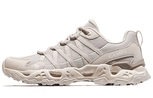 CAMEL Qingyan Low Hiking Shoes