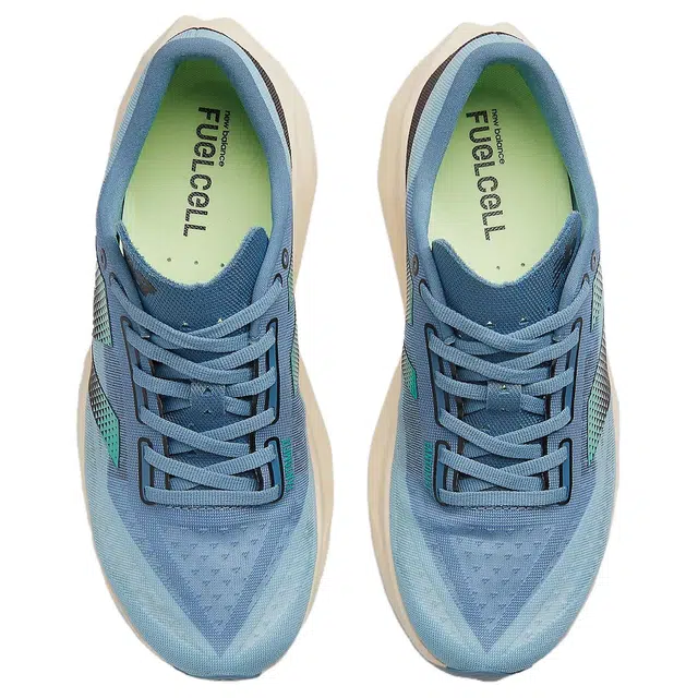 New Balance FuelCell Rebel V4
