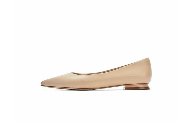 NINE WEST