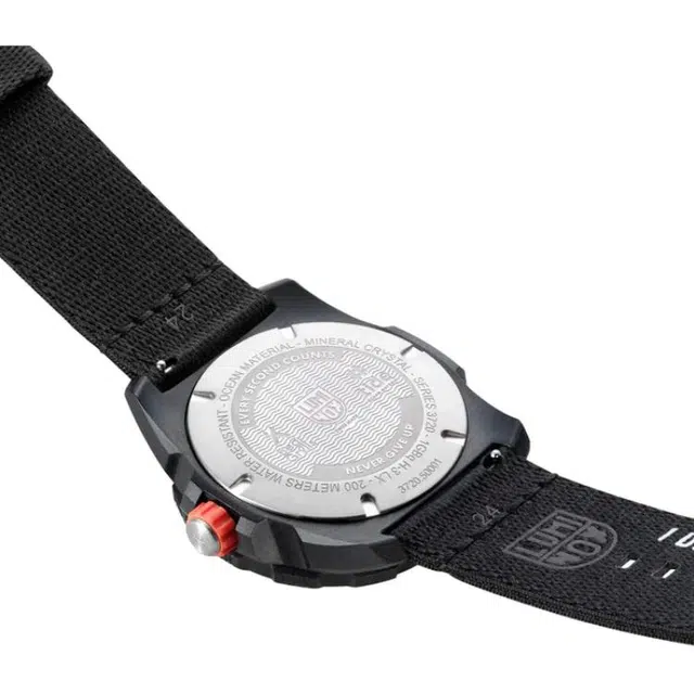 LUMINOX 200 42mm