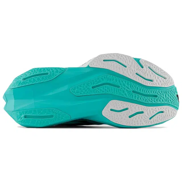 New Balance FuelCell Rebel V4