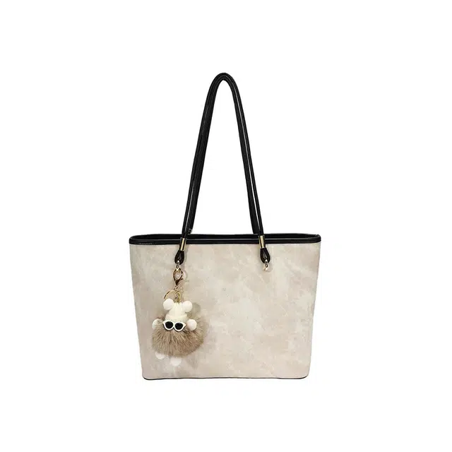 Jade en plus pu