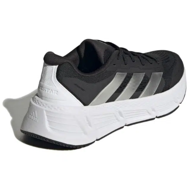 adidas Questar