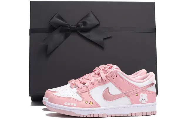 Nike Dunk Pink Velvet