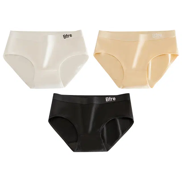 二三二三 无痕中腰三角抗菌薄款内裤 女款 组合装