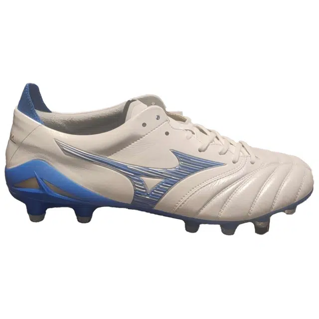 Mizuno Morelia Neo