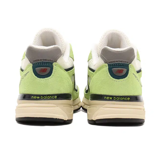 New Balance 990 V4 Green