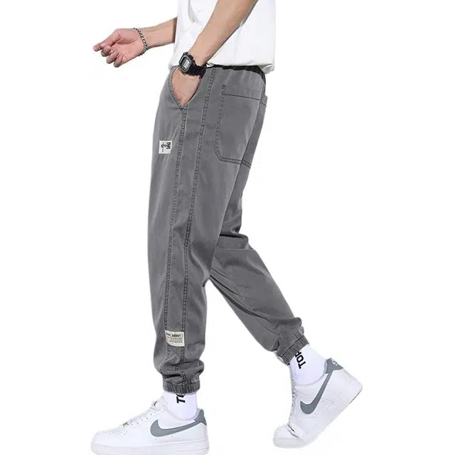 雅鹿 潮牌纯色简约束脚宽松中腰潮牌百搭休闲九分牛仔裤 男款