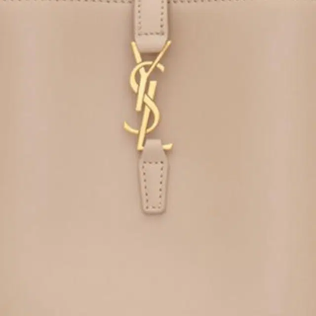 SAINT LAURENT YSL CASSANDRE
