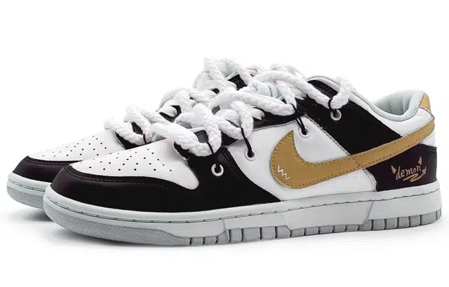 Nike Dunk "Pure Platinum" EIGHT