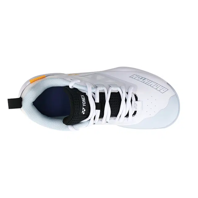 YONEX