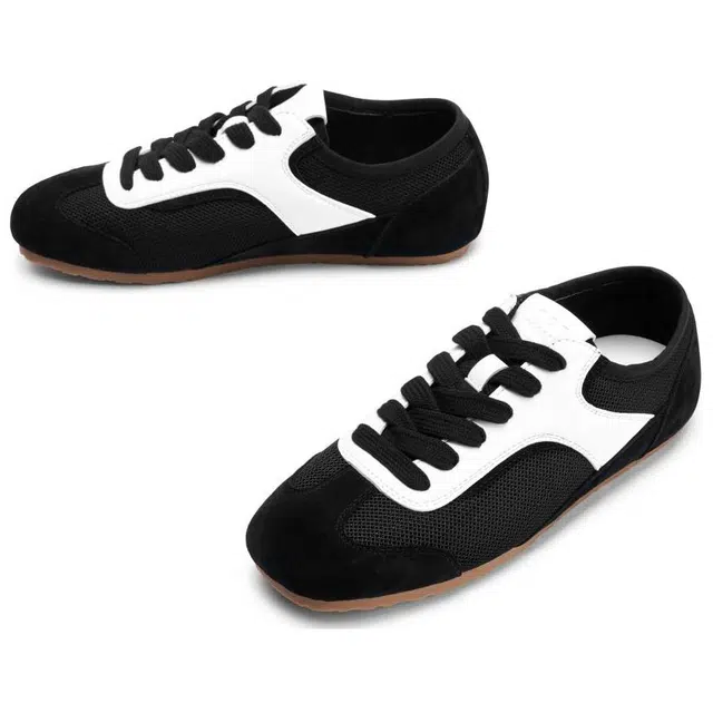 TOOMANYSHOES