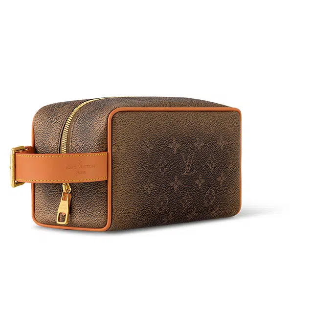 LOUIS VUITTON Dopp Kit Monogram Dust
