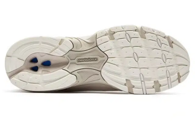 New Balance 530 Magenta