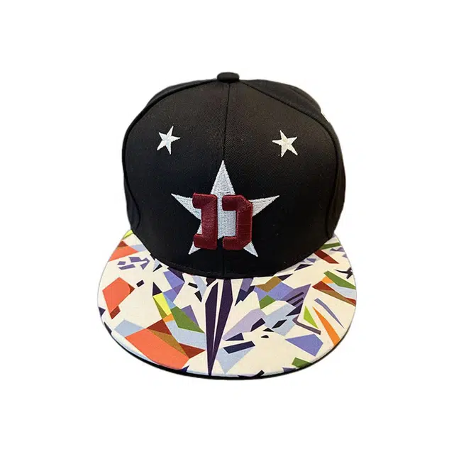 真维斯 五角星字母嘻哈说唱街头风平檐显脸小四季户外运动遮阳防晒 聚酯纤维 棒球帽 男女同款情侣款