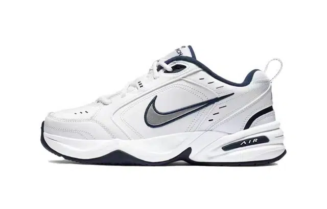 Nike Air Monarch 4